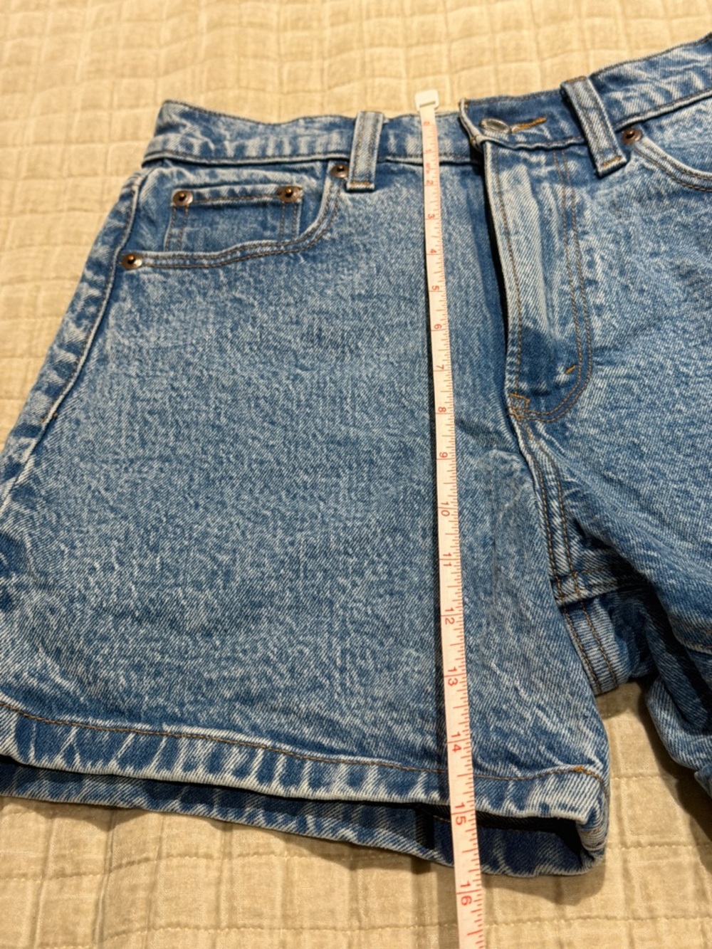 ABERCROMBIE & FITCH HIGH RISE DAD DENIM SHORTS LIGHT BLUE DENIM - Picture 7 of 13